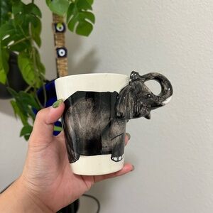 •NEW•Made in Thailand Elephant Souvenir Mug